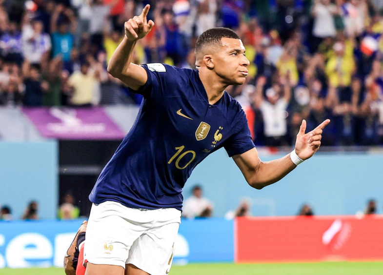 德尚于<a href='/news/tag/1253.html' style='color: blue;'>世预赛</a>赛前发布会详述姆巴佩伤情及人员安排